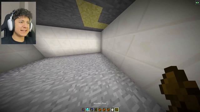 NOOB Vs PRO Vs HACKER: EN GÜVENLİ TÜNEL EVİ YAPI KAPIŞMASI! - Minecraft