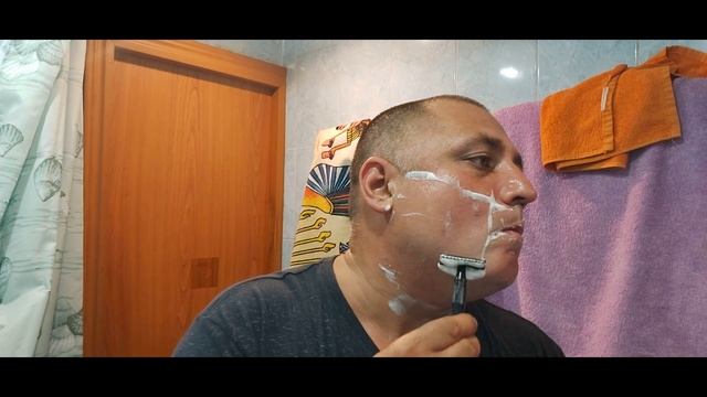 БРИТЬЕ.станок Yaqi .крем Proraso.автошейв. Old Spice Whitewater