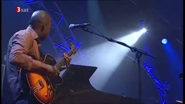 Vinnie Colaiuta drum solo at Avo Session... смотреть онлайн