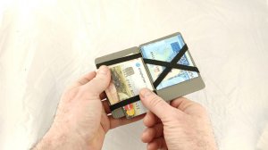 Волшебный чудо-кошелек с секретом. Фокус с денежными купюрами и кредитными картами