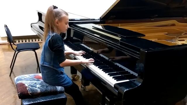 Э. Григ "Бабочка" исполняет Александра Ан смотреть онлайн
