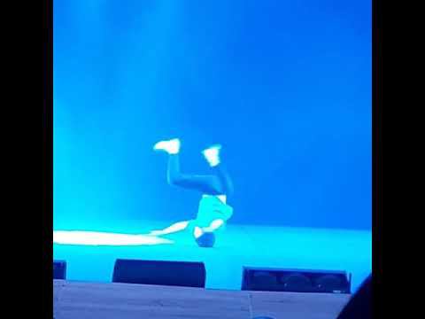 Внук зажигает! Михаил Новиков - прошел отчетный концерт... смотреть онлайн