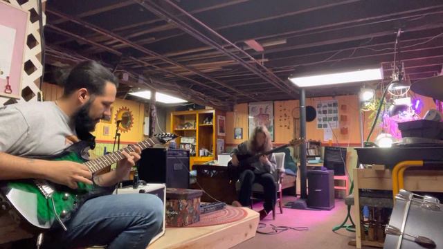 Ibanez GRX70QA-TEB Jamming the first time NGD смотреть онлайн