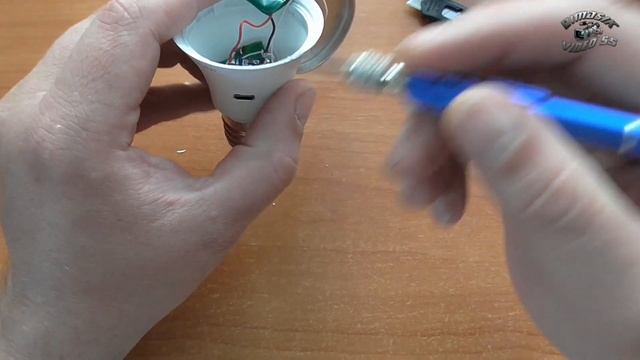 ПЕРЕНОСНАЯ ЛАМПА СВОИМИ РУКАМИ С АККУМУЛЯТОРОМ И ЗАРЯДКОЙ USB смотреть онлайн