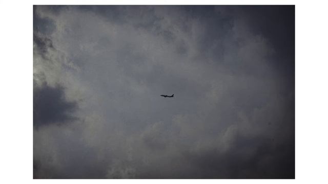 Fujifilm XT-100 with Fujinon XF 18-55mm F2.8 смотреть онлайн