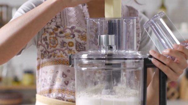 Explore the KitchenAid 13 Cup Food Processor with Dicing Kit