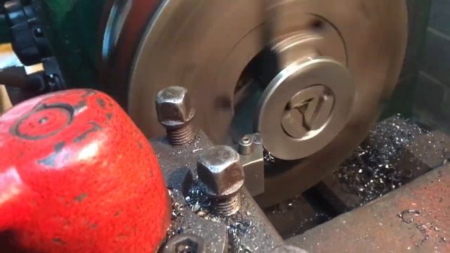 Протачиваем Обойму Подшипника Налегке Как По Маслу! Thrust the Bearing Ring Lightly As Over the Oil смотреть онлайн