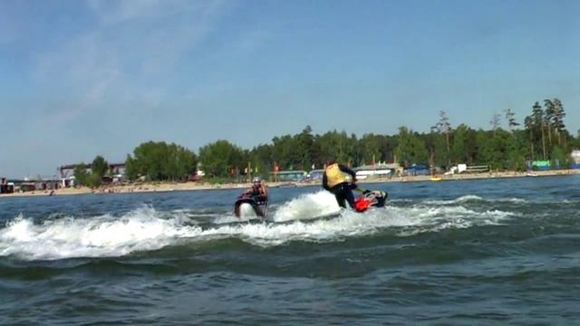 Пляж Неоком. Yamaha Superjet. смотреть онлайн