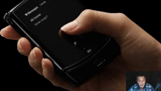 Как может выглядеть смартфон Motorola Razr с гибким экраном смотреть онлайн