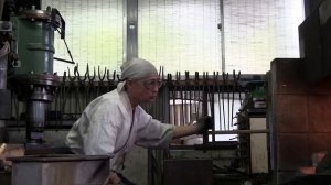(Ч. 1) Кузнецы Японии. Куём катану старинным способом.