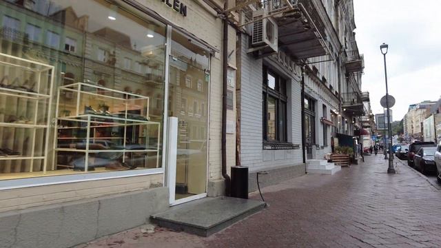 Kiev, Ukraine - Virtual walking tour of the city - Walking street смотреть онлайн