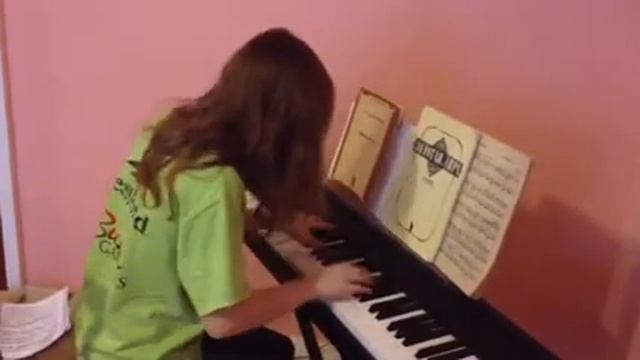 Alisa piano lesson 2 смотреть онлайн