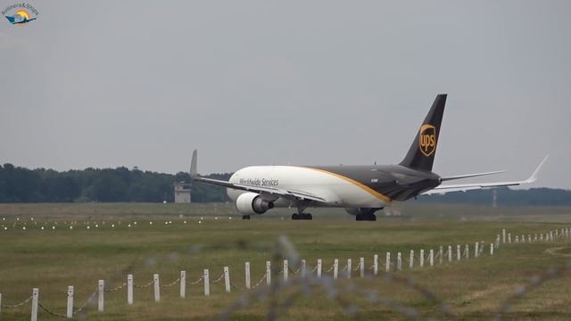 COLOGNE Airport Planespotting June 2021 with RARE ILYUSHIN IL-76 and Belgian Airbus A400 смотреть онлайн