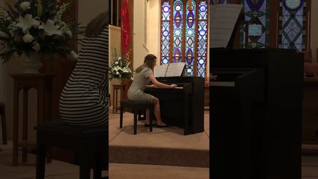 Grace W plays Liz On Top of the World at the Spring Recital 6/15/19 смотреть онлайн