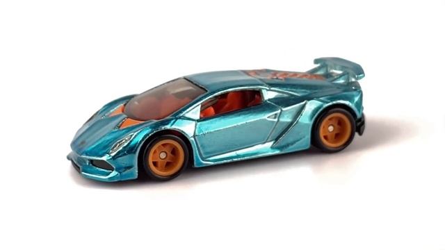 HOT WHEELS 2020 Super Treasure Hunt - LAMBORGHINI SESTO ELEMENTO - J Case смотреть онлайн