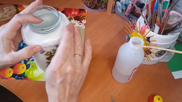 Декупаж ч.2 Украшение кофейной баночки. смотреть онлайн