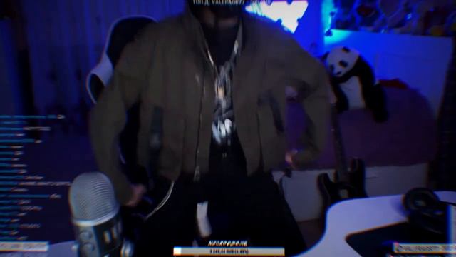 Tenderlybae плачет под грустную музыку смотреть онлайн