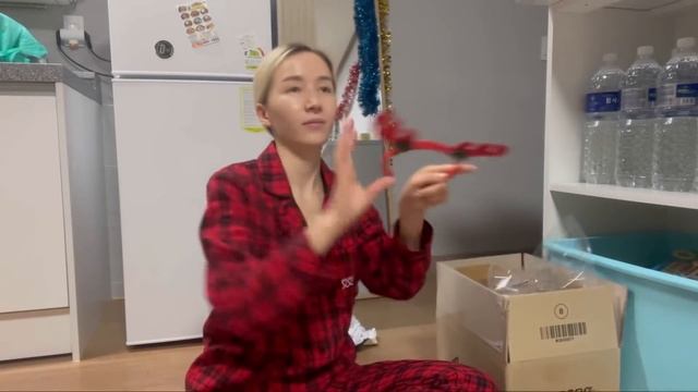 ?? Новый Год встретили втроём ????Рождество провели у друзей ? смотреть онлайн