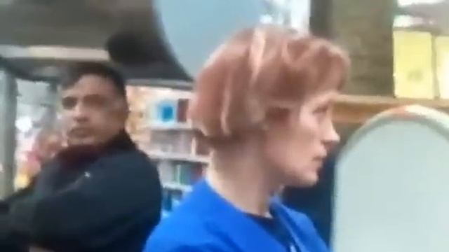 Воняет Носками.(Ненормативная лексика 18+) смотреть онлайн