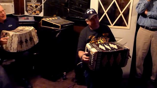 Seven Days Polka - Mike Noegel and Bryan O'Donnell at John Martin's Tap смотреть онлайн