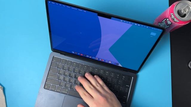 You Should Buy The M2 MacBook Air In 2023 and Here Is Why! смотреть онлайн
