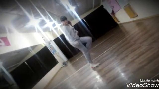 Music : Зомб - #ДелаемФлекс
Dancers: Мудренова Екатерина
#PRIDE смотреть онлайн