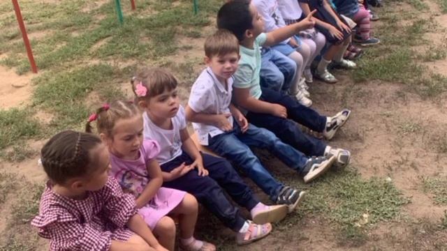 День знаний в детском саду (продолжение) смотреть онлайн