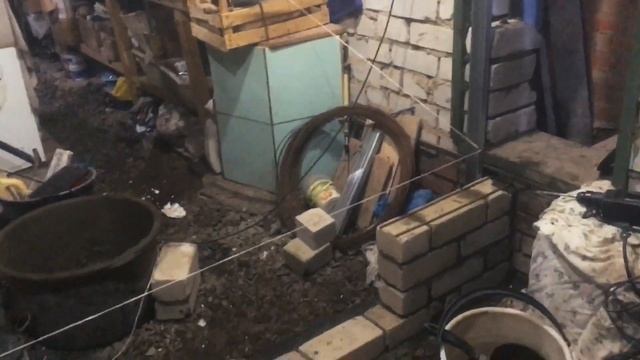 Строю стенку из кирпича. смотреть онлайн