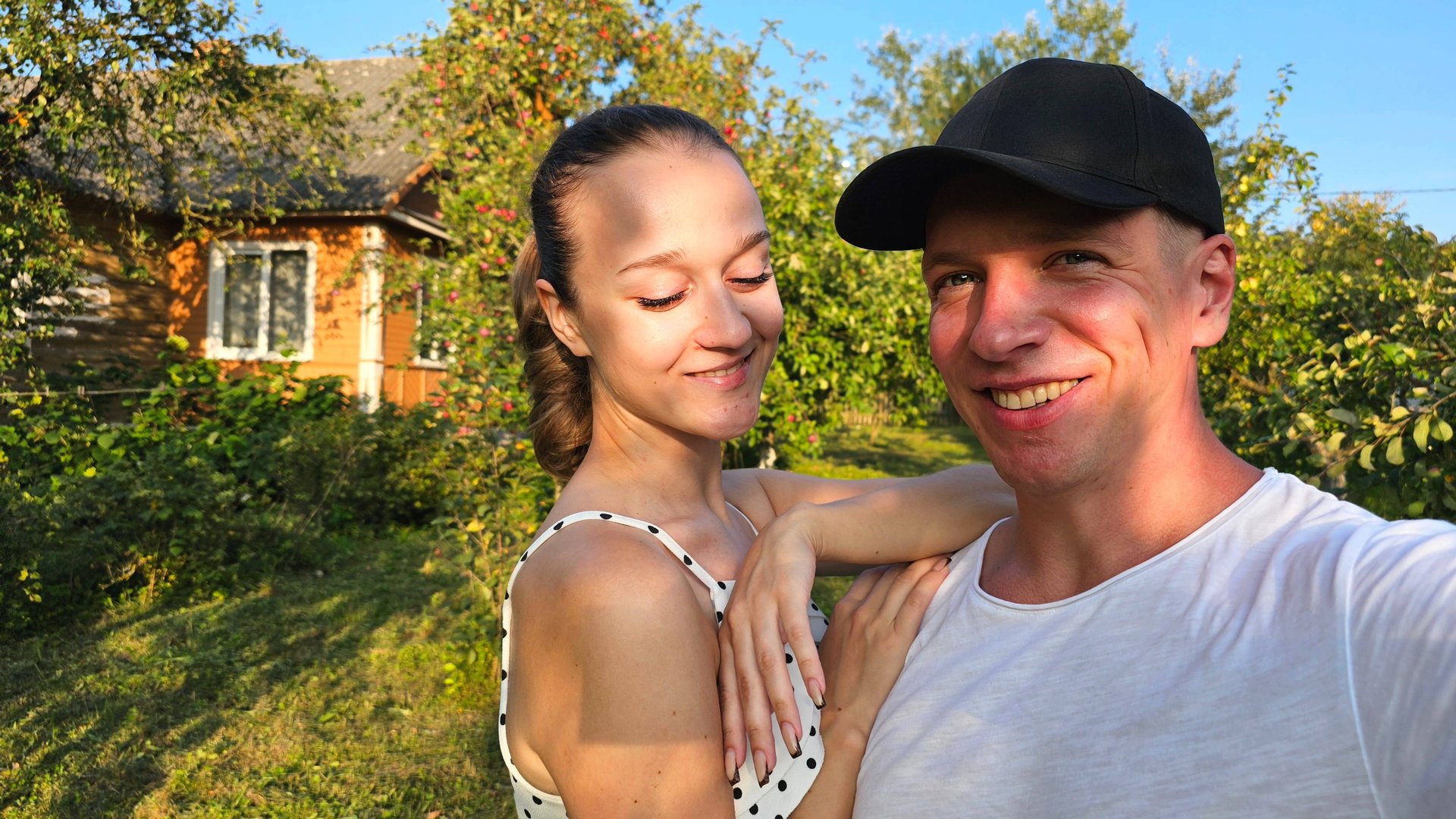 С девушкой в белорусской деревне. Счастье есть! Гродненская область, граница с Польшей. смотреть онлайн