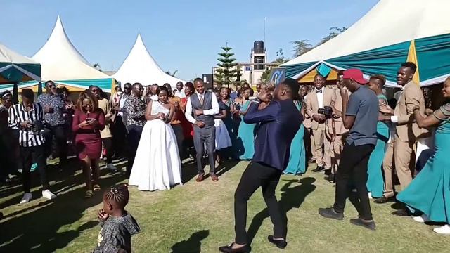 ADHIAMBO - BAHATI & PRINCE INDAH (WEDDING DANCE).#wedding смотреть онлайн