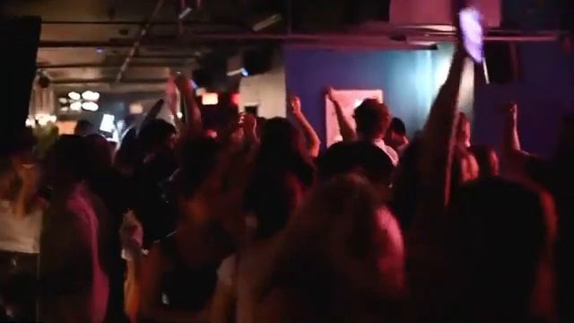 WRITING ON THE WALL | Groovy Lounge & Cocktail Bar смотреть онлайн