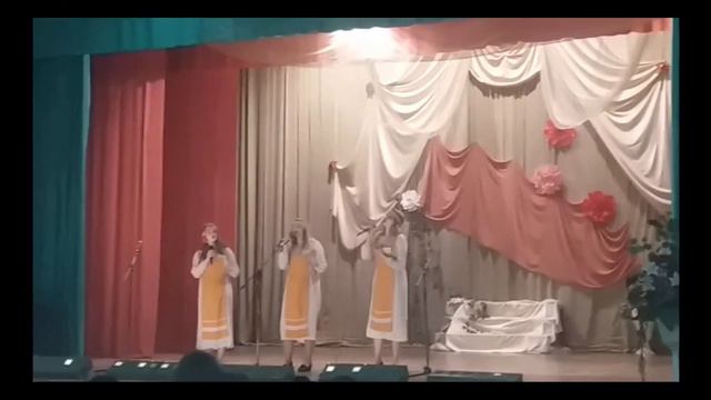 Вокальная студия "МелоДар" - "Што за месяц" смотреть онлайн