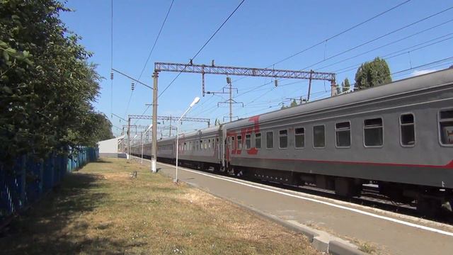 Электровоз ЭП1М-749 с поездом №381 Грозный — Москва смотреть онлайн