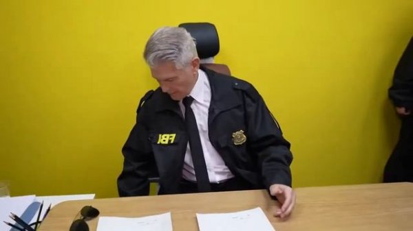 Стали ПОЛИЦЕЙСКИМИ на 24 ЧАСА Челлендж !