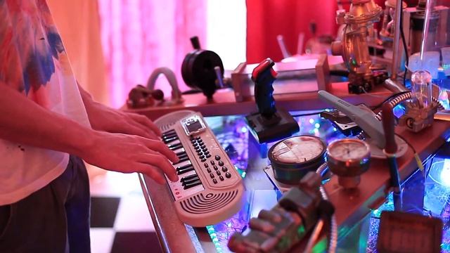 Home Made Tardis Console Room by Jayman Paul White смотреть онлайн