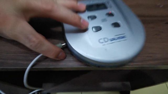 SONY Walkman D-E500 เครื่องเล่น CD เเบบพกพา ใช้งานเต็มระบบ,ESP มีระบบกันสั่น смотреть онлайн