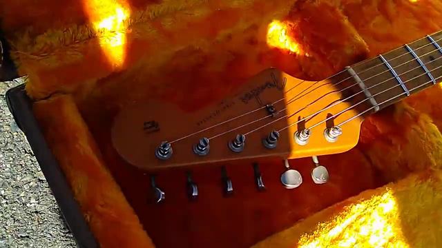 Fender Road Worn 50's NITRO Stratocaster: New JUMBO TALL STAINLESS STEEL Frets (NEVER Wear Out)!!! смотреть онлайн