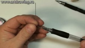 вставляем графит в механический карандаш