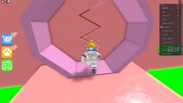 ЛОТКОВ БЕЖИТ из МЯСНОЙ ЛАВКИ в РОБЛОКС!