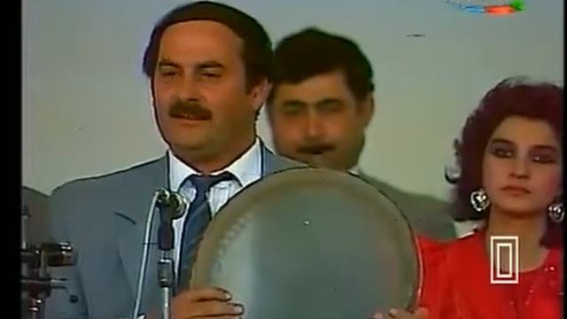 Agaxan Abdullayev Neylerem смотреть онлайн