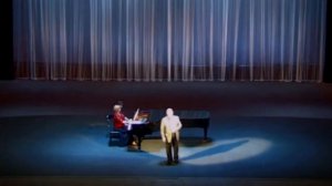 Серенада Смита из оперы Ж. Бизе "Пертская красавица" исполняет И. Борко