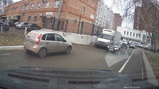 по бордюру не создавая пробок смотреть онлайн