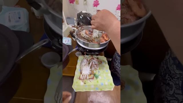 Завтрак в корейской семье #жизньвкорее #катякорея смотреть онлайн