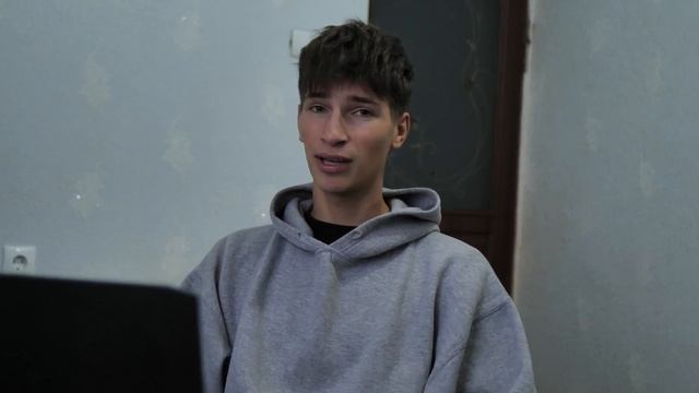 КТО Я? ЧТО ДАЛЬШЕ? | первое видео смотреть онлайн