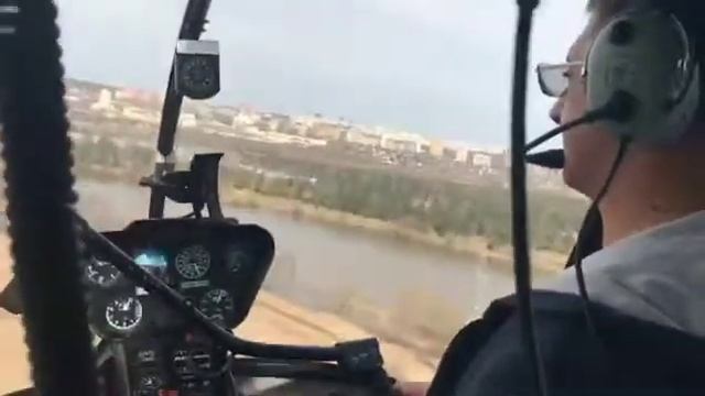 Мясников, тренировочный полет, Heliport Moscow на вертолете Robinson