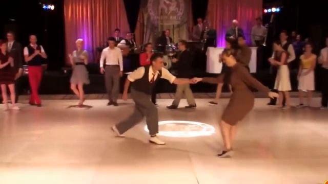 Band ODESSA А мы танцуем! Автор видео Людмила Чепчугова смотреть онлайн