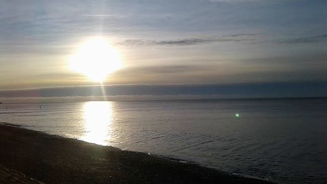 Рассвет, спокойное Чёрное море зимним утром в Крыму 2019.02.14 08:25 смотреть онлайн