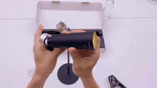 YEELIGHT 4-IN-1 Rechargable Desk Lamp смотреть онлайн