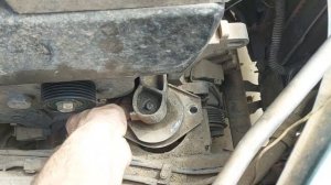 Как снять генератор на Приоре с кондиционером. Замена ремня генератора Ваз 2170