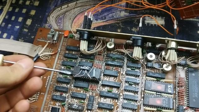 Удачная замена ПЛМ КР556РТ1(РТ2) на ПЗУ 27С512 в компьютере Робик смотреть онлайн